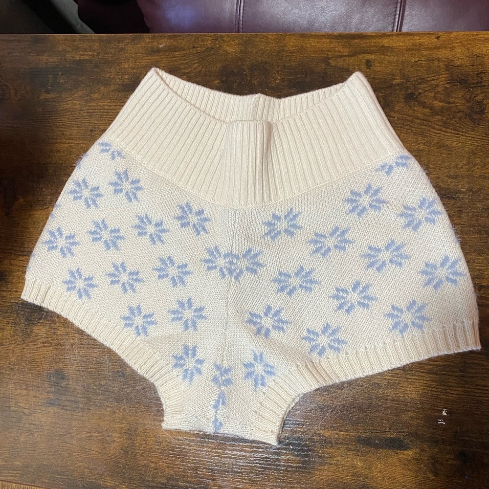 Cozy Beige Knit Shorts with Blue Snowflake Pattern